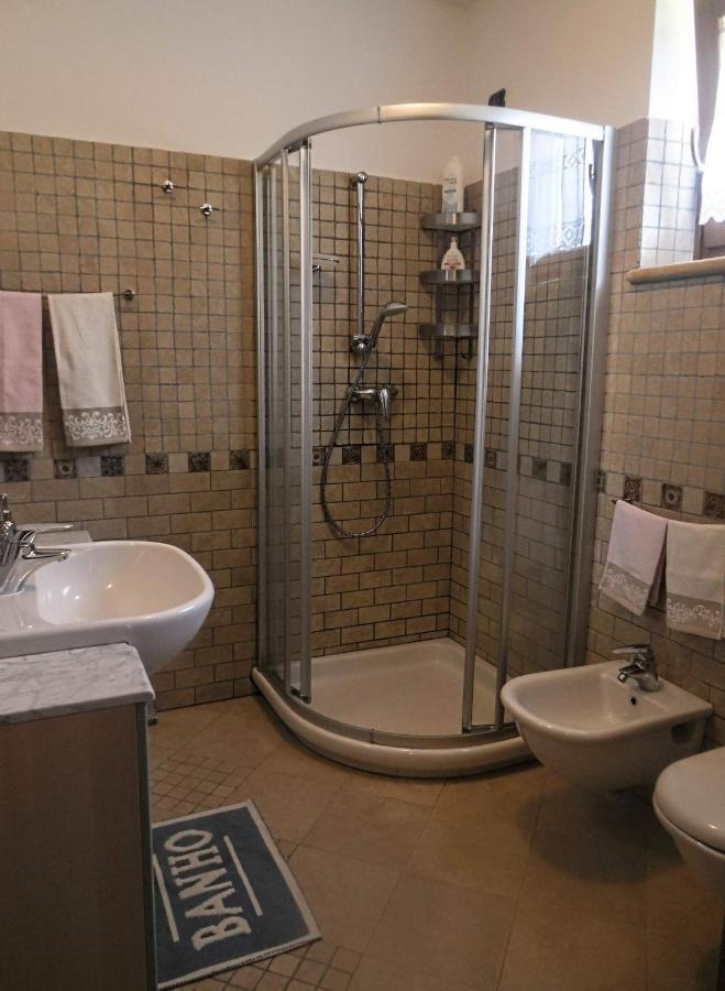 Villa Bonetti Костермано Стая снимка